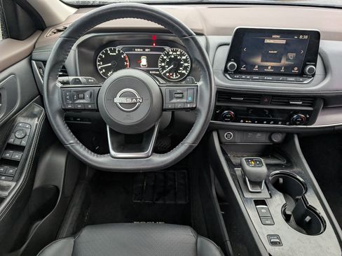 Used 2023 Nissan Rogue SV w/ SV Premium B Package image 10