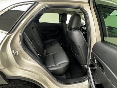 Used 2023 MAZDA CX-30 AWD 2.5 S w/ Preferred Package image 16