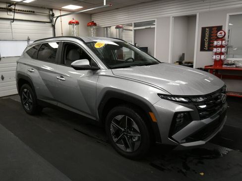 Used 2026 Hyundai Tucson SEL image 2