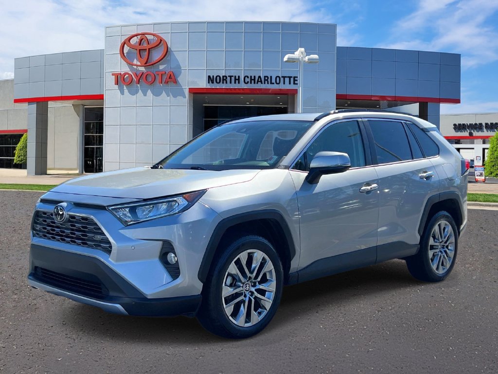 Used 2020 Toyota RAV4 Limited AWD/4WD image 3