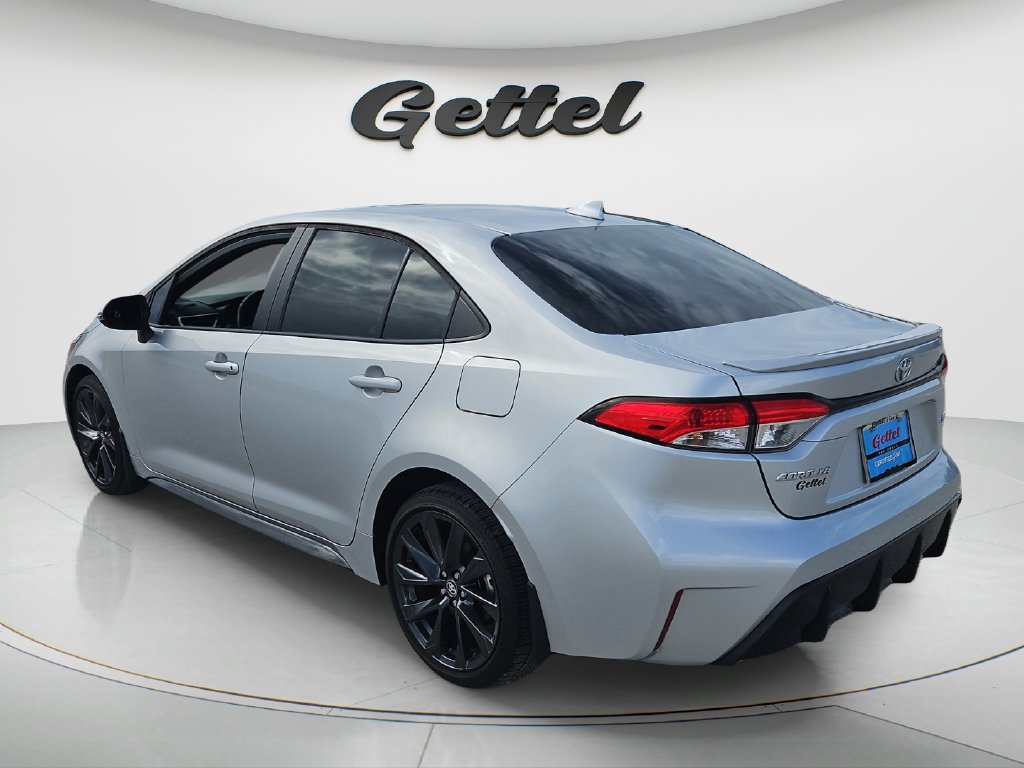 Certified 2025 Toyota Corolla SE FWD image 7