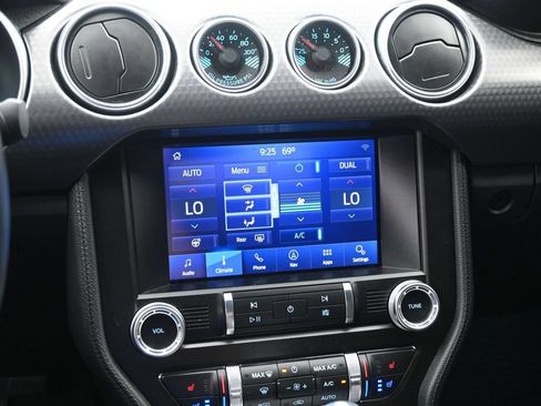 Used 2021 Ford Mustang GT Premium w/ GT Performance Package RWD image 17