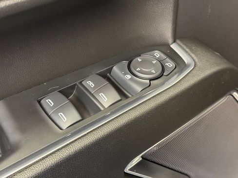 Used 2024 Chevrolet Silverado 1500 LT image 11
