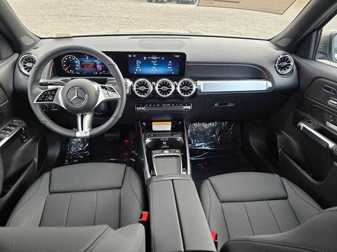 New 2026 Mercedes-Benz GLB 250 4MATIC image 20