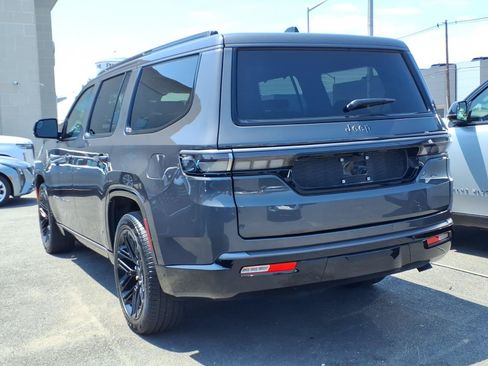 Used 2026 Jeep Grand Wagoneer Limited AWD/4WD image 7