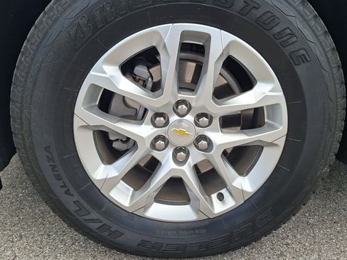 Used 2019 Chevrolet Traverse LT FWD image 26