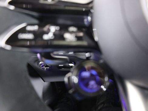 Used 2025 Mercedes-Benz EQS AMG 4MATIC image 30