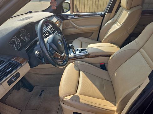 Used 2011 BMW X5 xDrive50i image 21