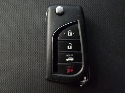 Used 2022 Toyota Corolla LE image 35