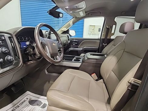 Used 2017 Chevrolet Silverado 1500 LTZ Z71 w/ LTZ Plus Package AWD/4WD image 12