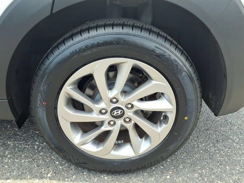 Used 2016 Hyundai Tucson SE w/ Option Group 02 AWD/4WD image 17