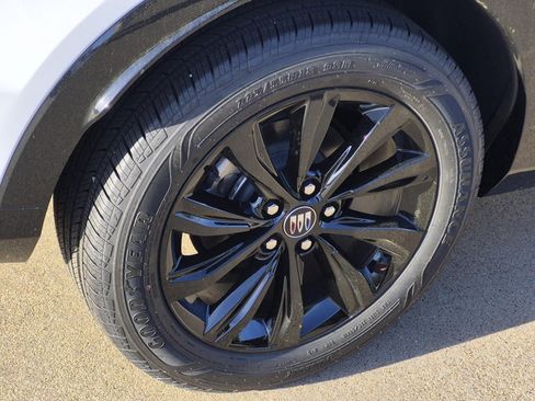New 2026 Buick Envista Sport Touring w/ Convenience I Package FWD image 5