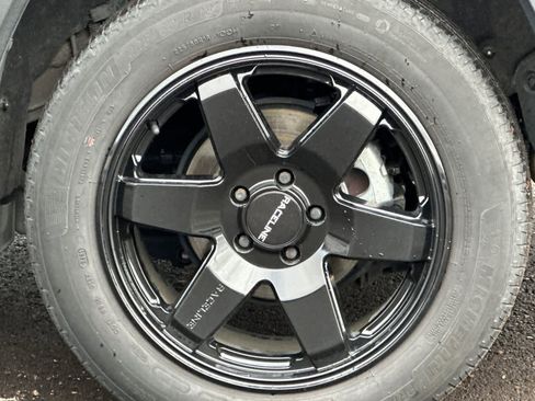 Used 2021 Toyota RAV4 Limited image 27