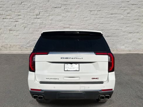 Used 2025 GMC Yukon Denali image 6
