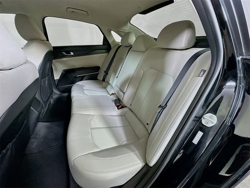 Used 2021 Kia K5 LXS image 14