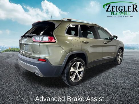 Used 2019 Jeep Cherokee Limited w/ Luxury Group AWD/4WD image 6