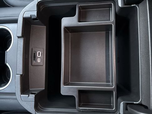 Used 2021 Chevrolet Tahoe LT image 21