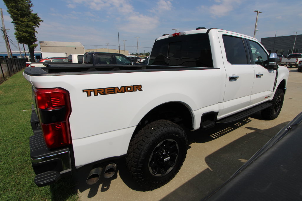 Used 2024 Ford F250 King Ranch w/ Tremor Off-Road Package AWD/4WD image 10