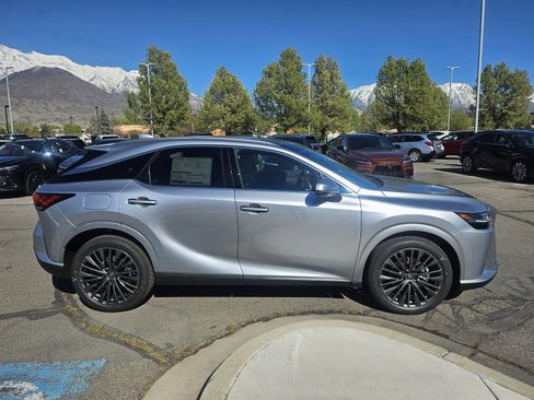 New 2026 Lexus RX 450h AWD image 4