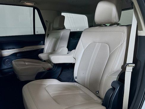 Used 2023 Ford Expedition Limited image 24