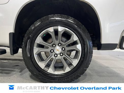 Used 2025 Chevrolet Silverado 1500 High Country w/ Technology Package AWD/4WD image 35