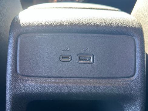 Used 2024 Chevrolet Trax ACTIV w/ Sunroof Package image 16