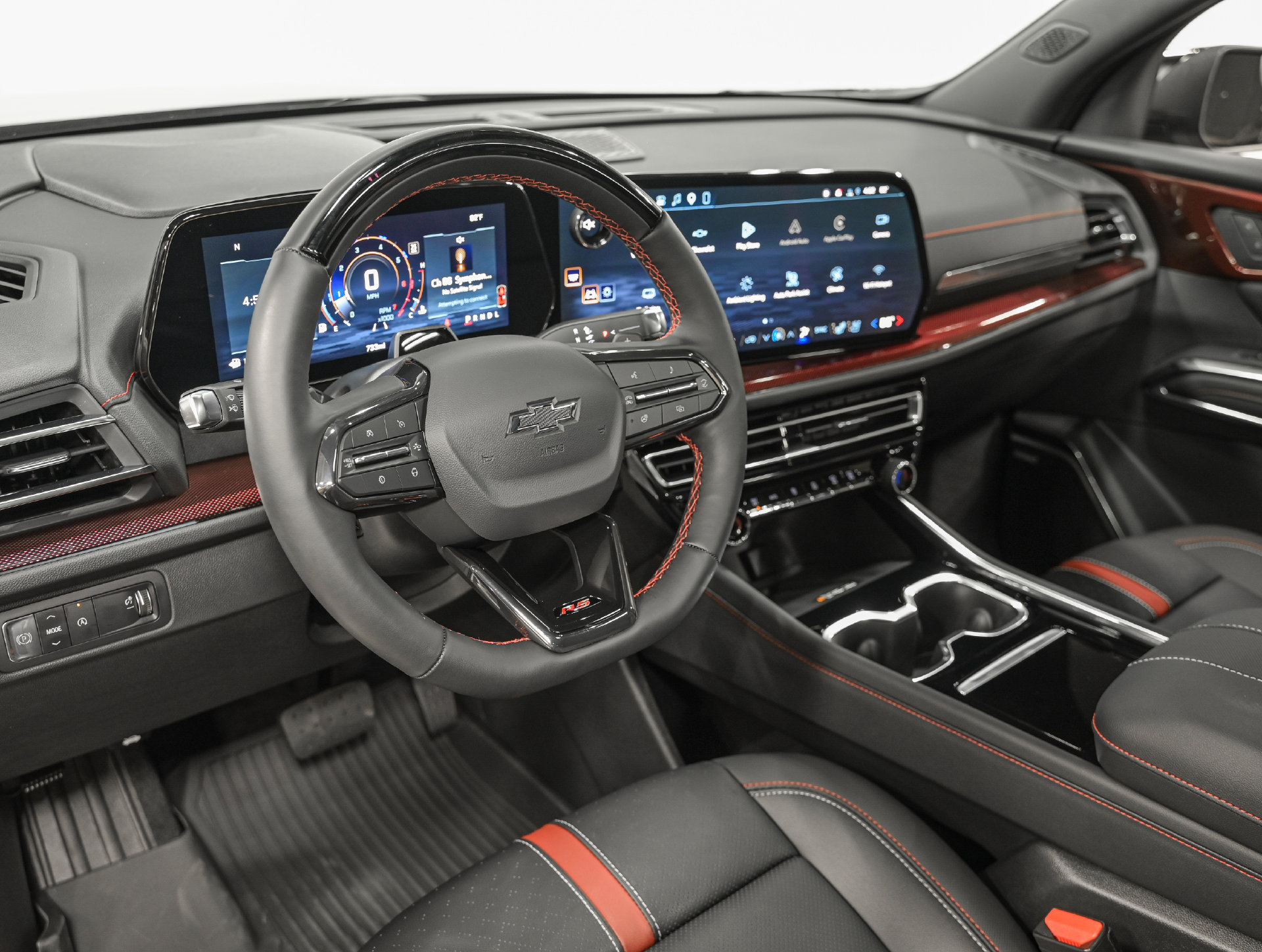 Used 2026 Chevrolet Traverse RS FWD image 15