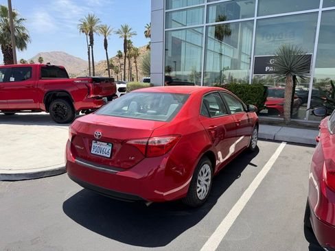 Certified 2019 Toyota Corolla LE w/ Carpet Mat Package (TMS) FWD image 7