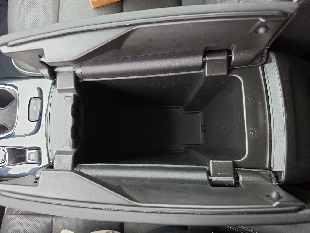Used 2023 Buick Envision Essence FWD image 24