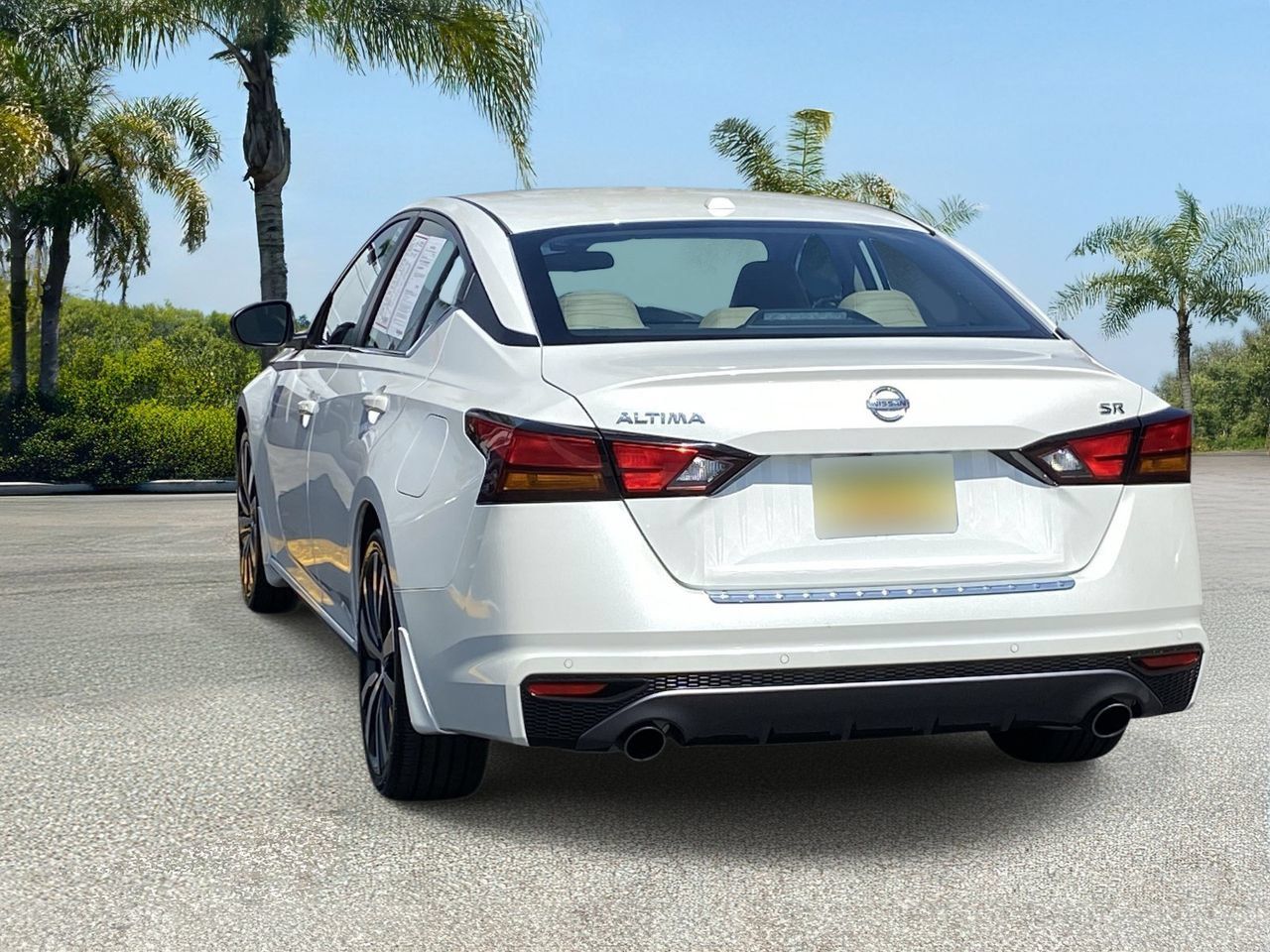 Certified 2021 Nissan Altima 2.5 SR w/ SR Premium Package FWD image 4