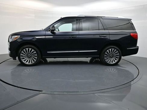 Used 2021 Lincoln Navigator Reserve w/ Luxury Package image 4