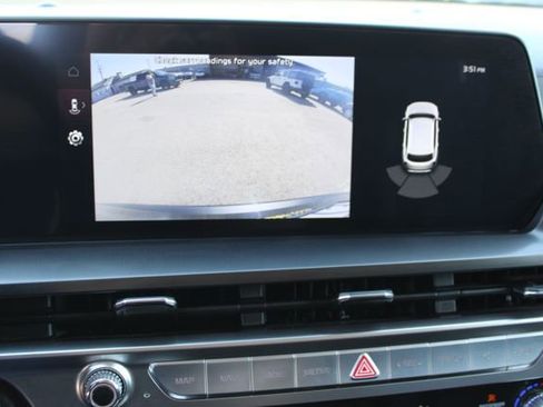 Used 2024 Kia Telluride LX FWD image 27