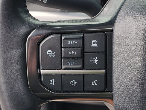 Used 2024 Ford F250 Platinum w/ FX4 Off-Road Package image 38