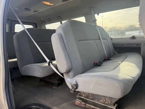 Used 2008 Ford E-350 and Econoline 350 XL image 18