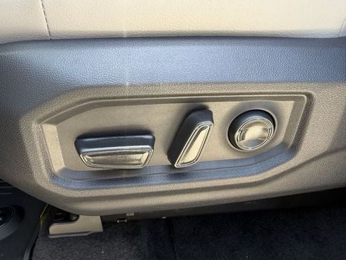 New 2026 Toyota Tundra Limited AWD/4WD image 25