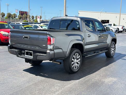 Used 2023 Toyota Tacoma Limited image 9