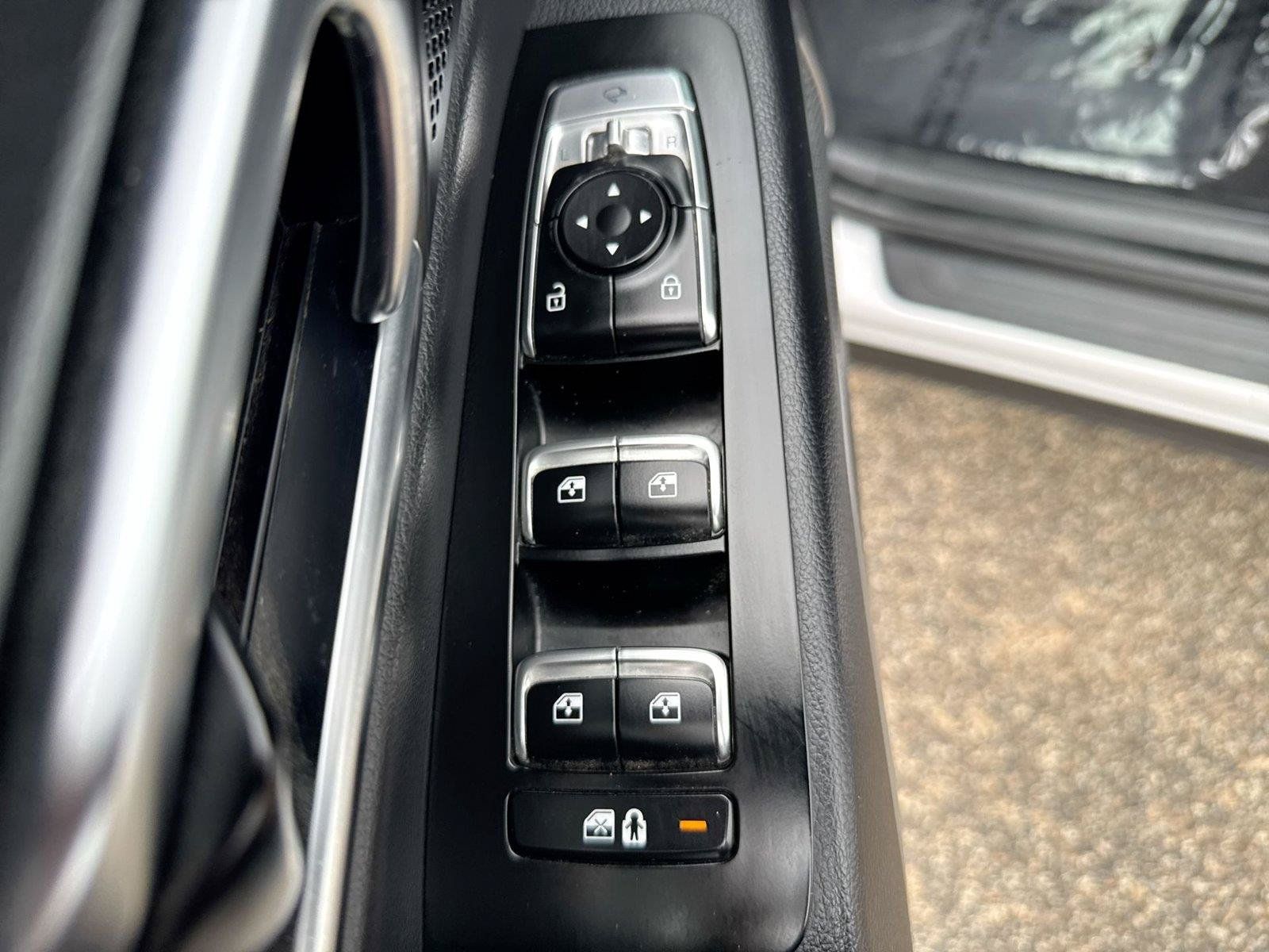 Used 2022 Kia Telluride EX w/ EX Premium Package AWD/4WD image 5
