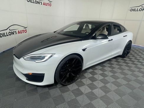 Used 2021 Tesla Model S Plaid image 5