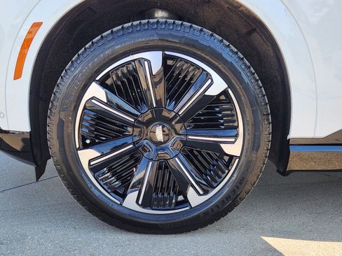 New 2025 Cadillac Escalade IQ Sport 2 image 35