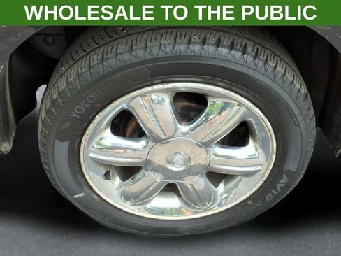 Used 2005 Chrysler PT Cruiser Limited w/ Chrome Accents Group FWD image 9