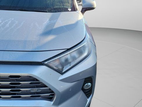 Used 2021 Toyota RAV4 Limited FWD image 9