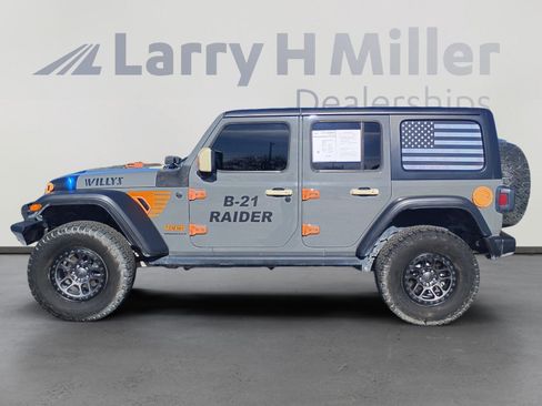 Used 2023 Jeep Wrangler Willys image 2