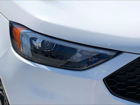 Certified 2024 Ford Edge ST-Line AWD/4WD image 27