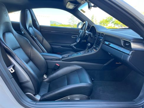 Used 2019 Porsche 911 Carrera RWD image 27