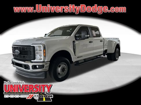 Used 2025 Ford F350 XL w/ XL Driver Assist Package AWD/4WD image 1