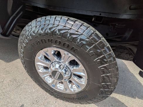 Used 2019 Ford F250 XLT w/ XLT Premium Package AWD/4WD image 10