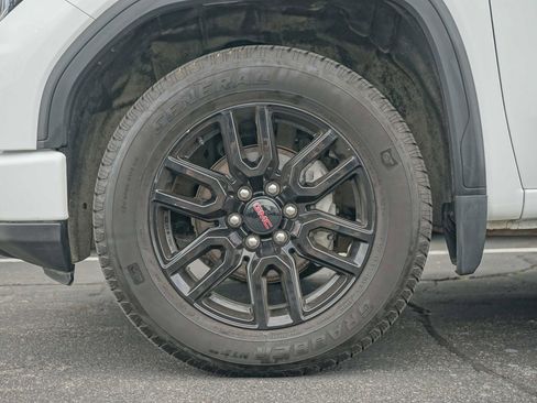 Used 2023 GMC Sierra 1500 Elevation image 10