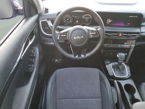 Certified 2024 Kia Seltos S image 13