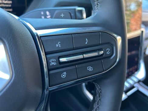 New 2026 GMC Yukon Denali w/ Sun & Power Step Package AWD/4WD image 27