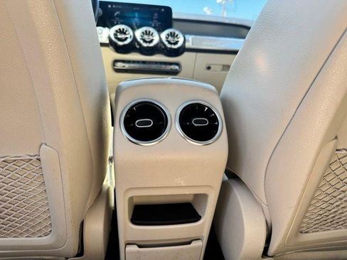 Certified 2022 Mercedes-Benz GLB 250 image 16